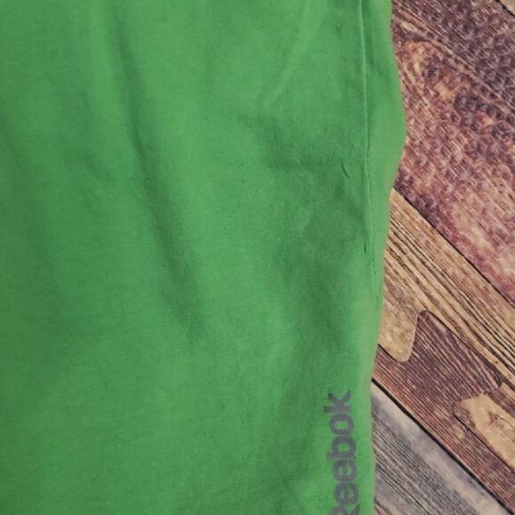 REEBOK GREEN TEE SIZE XL - Picture 3 of 3